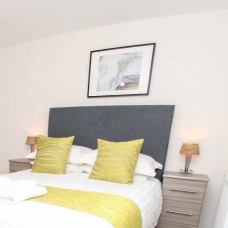 סוואנסי No12-Luxe Living Guest Apartment- 1 Bed-Garden-Private Parking-Wifi-Beach-City מראה חיצוני תמונה